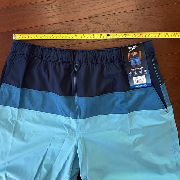 NWT Speedo Men's Tech Volley UPF50+
Swim Shorts trunks Size Large Blue Blocks - Picture 7 of 10